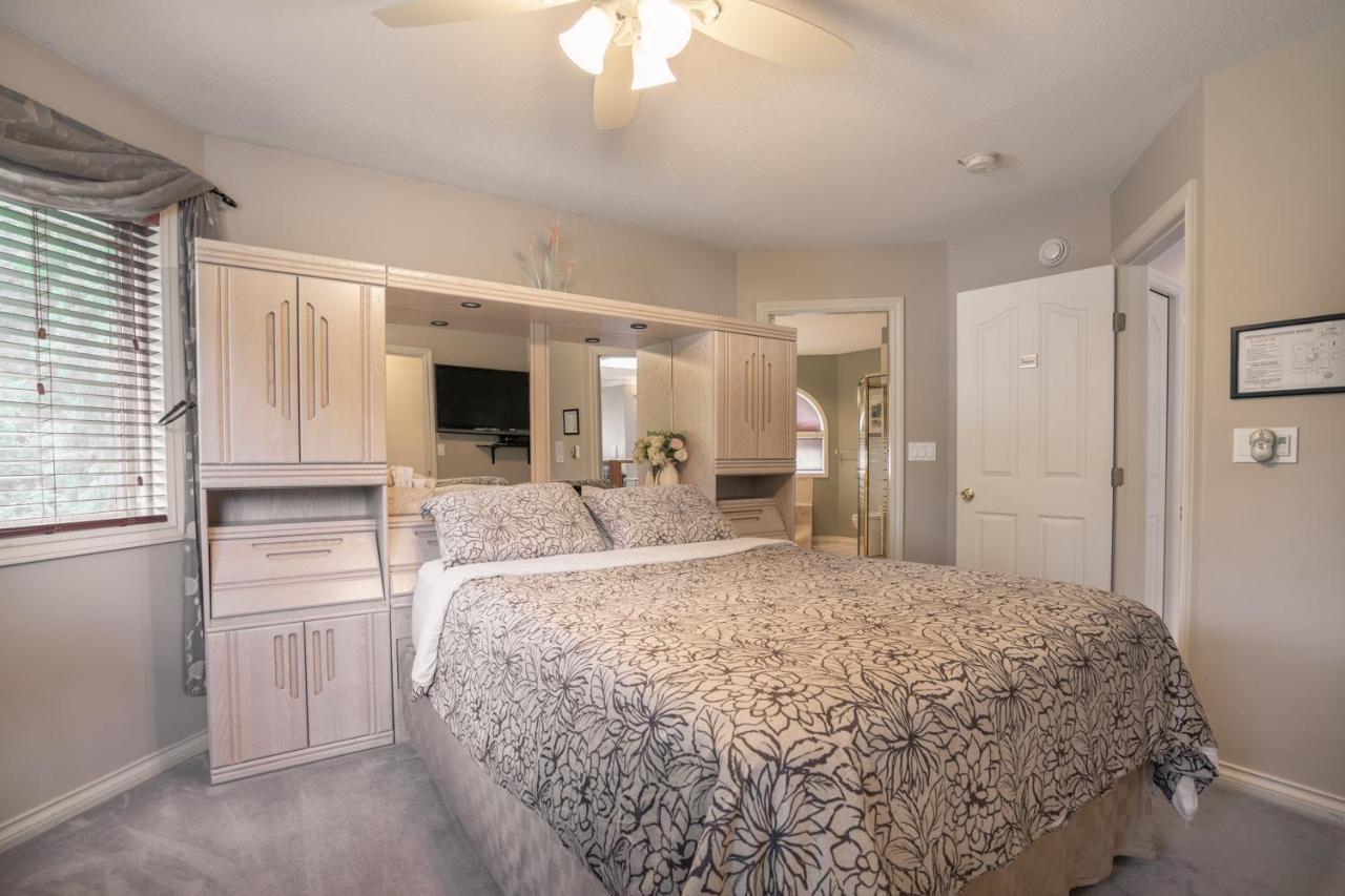 Cornerstone Bed And Breakfast Revelstoke Dış mekan fotoğraf