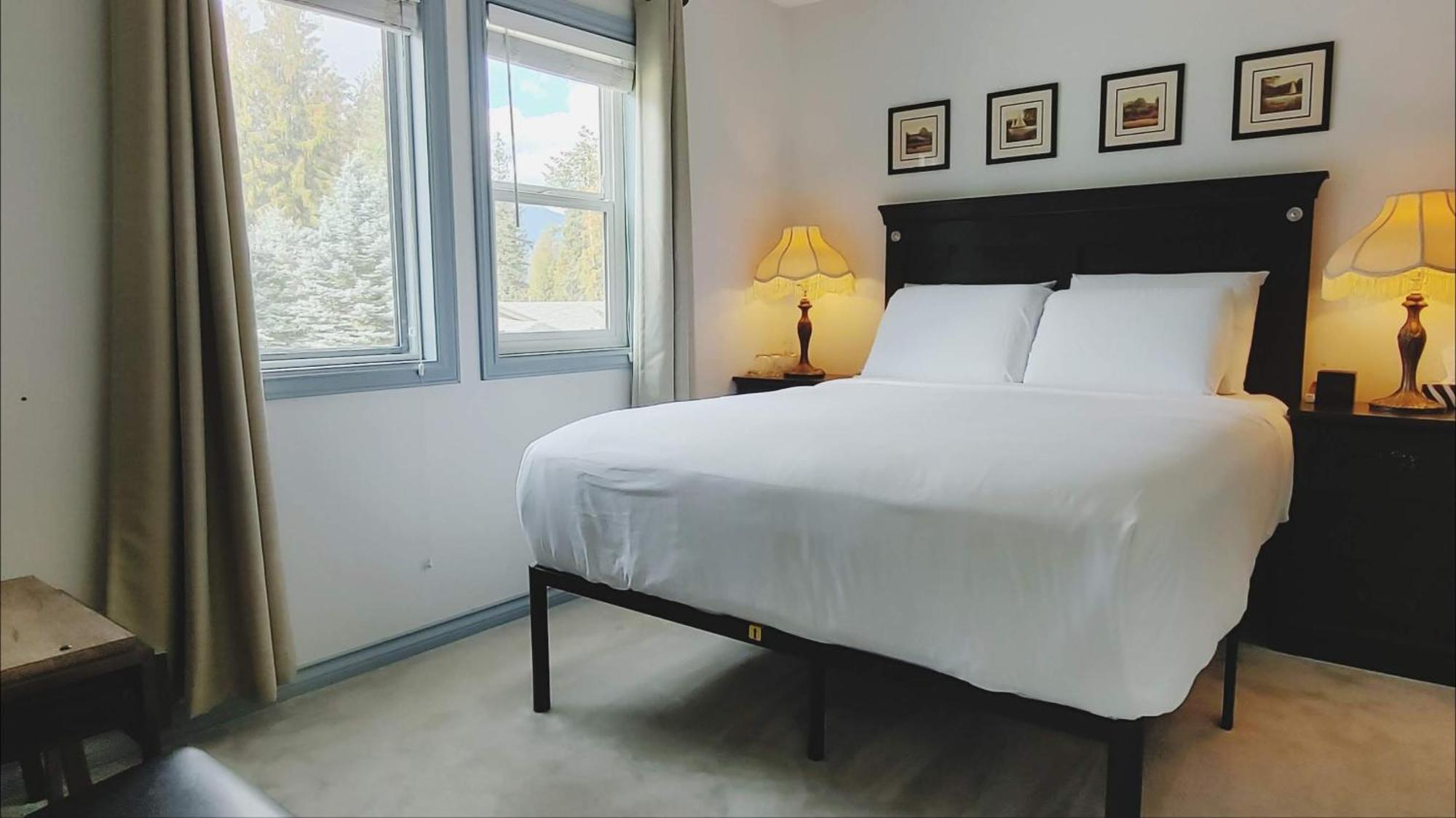 Cornerstone Bed And Breakfast Revelstoke Dış mekan fotoğraf