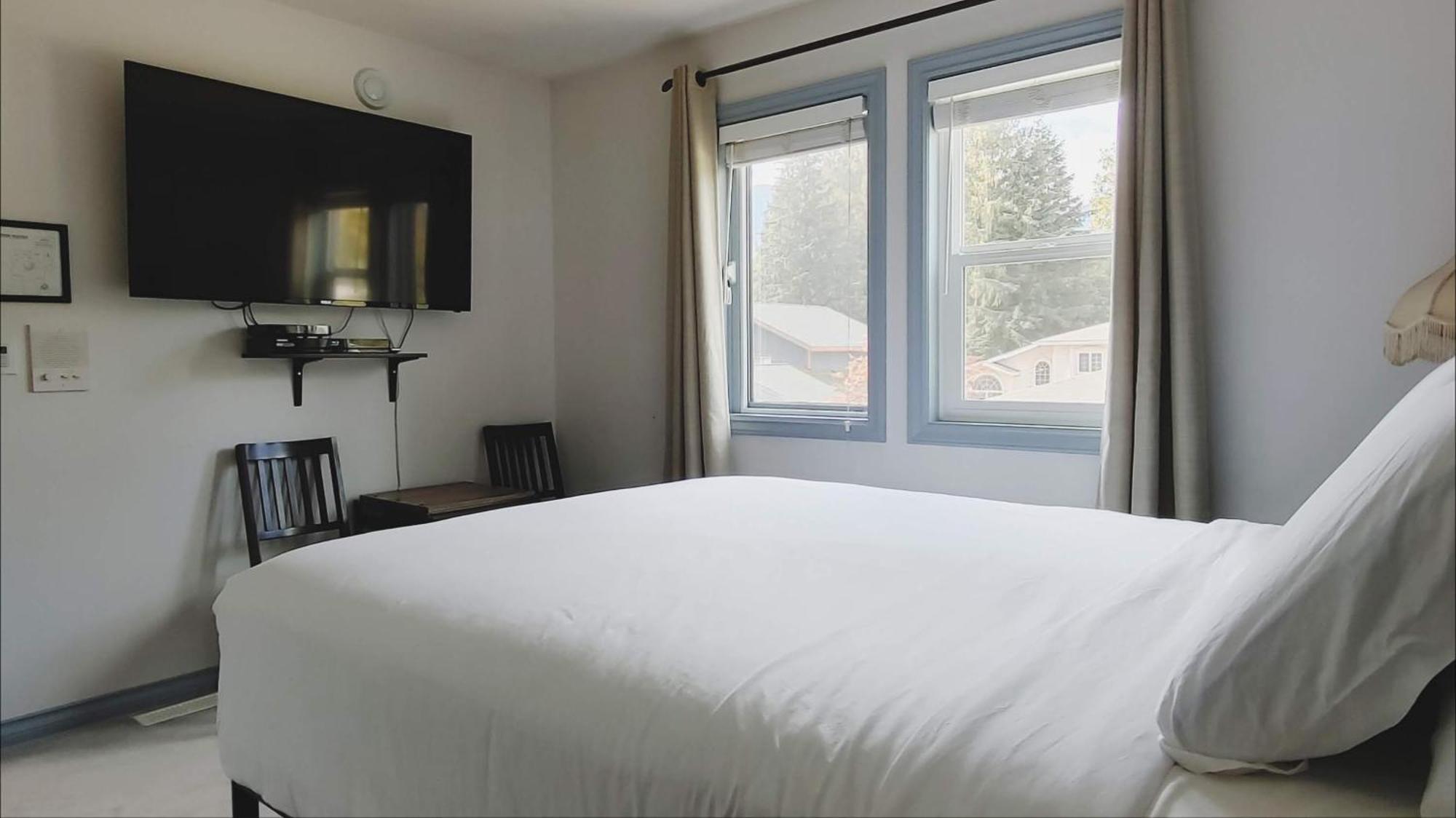 Cornerstone Bed And Breakfast Revelstoke Dış mekan fotoğraf